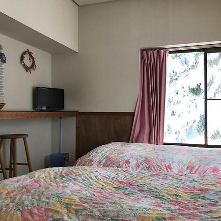 North Point Lodge Minamiuonuma Экстерьер фото